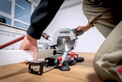 Scie à Onglets METABO KS 216 M - 1100W Ø 216 Mm - 610216000 7 Scie à Onglets METABO KS 216 M - 1100W Ø 216 Mm - 610216000 -Maxouti Magasin 1021600a 02