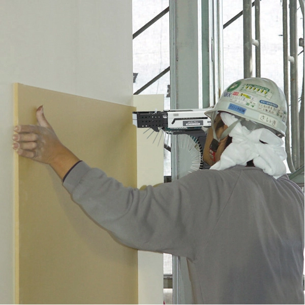 Visseuse Automatique MAKITA 470 W - 4 X 45 à 75 Mm - 6844 4 Visseuse Automatique MAKITA 470 W - 4 X 45 à 75 Mm - 6844 – Image 2