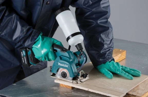 Scie à Diamant 12 V CXT Li-Ion 2 Ah Ø 85 Mm MAKITA - 2 Batteries, Chargeur - CC301DSAE 5 Scie à Diamant 12 V CXT Li-Ion 2 Ah Ø 85 Mm MAKITA - 2 Batteries, Chargeur - CC301DSAE – Image 3