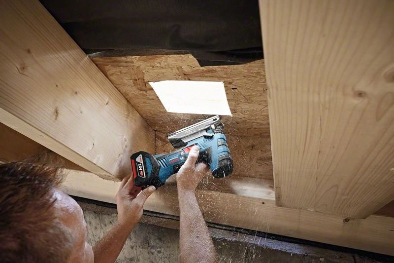 Scie Sauteuse 18V 2 Batteries 4.0Ah + Chargeur + L-Boxx GST 18 V-LI S BOSCH - 06015A5107 5 Scie Sauteuse 18V 2 Batteries 4.0Ah + Chargeur + L-Boxx GST 18 V-LI S BOSCH - 06015A5107 – Image 3