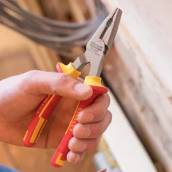 Pince Universelle Isolée 1000V STANLEY - 0-84-002 8 Pince Universelle Isolée 1000V STANLEY - 0-84-002 -Maxouti Magasin STAN0290 3