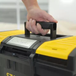 Stanley Boite A Outil 48cm Ouverture 1 main - 1-79-217