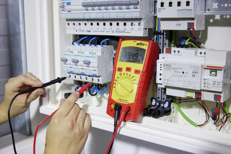 Multimètre Numérique WIHA Jusqu'à 600V AC Cat. IV + 2 Piles AAA Incluses - 45218 5 Multimètre Numérique WIHA Jusqu'à 600V AC Cat. IV + 2 Piles AAA Incluses - 45218 – Image 3