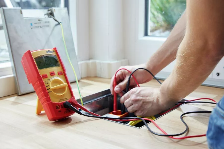 Multimètre Numérique WIHA Jusqu'à 600V AC Cat. IV + 2 Piles AAA Incluses - 45218 4 Multimètre Numérique WIHA Jusqu'à 600V AC Cat. IV + 2 Piles AAA Incluses - 45218 – Image 2