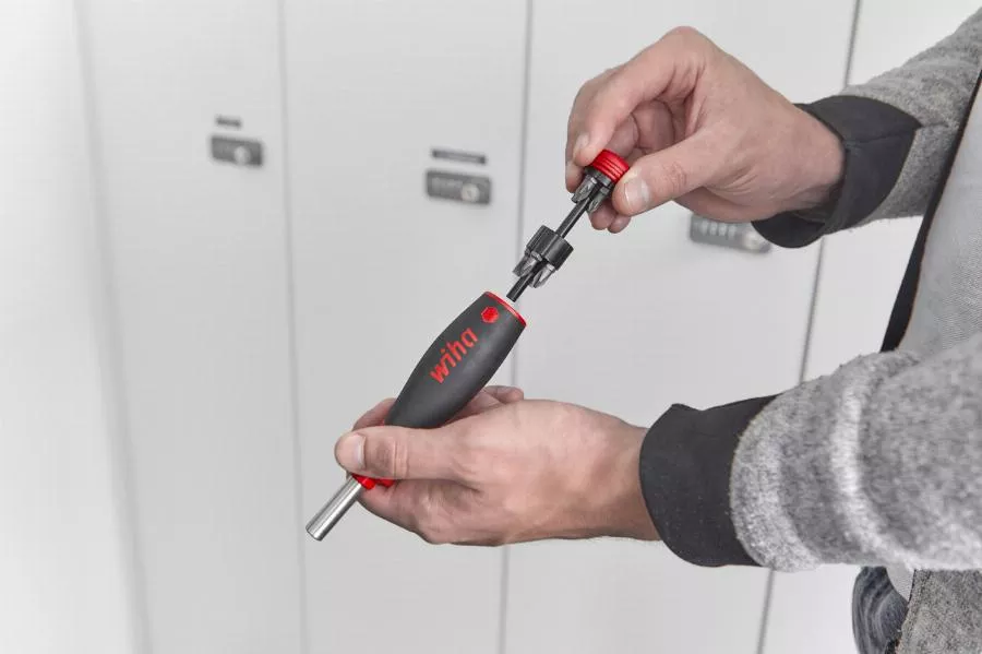 Tournevis Porte-embout WIHA PocketMax Magnétique + 8 Embouts Standard - 45292 5 Tournevis Porte-embout WIHA PocketMax Magnétique + 8 Embouts Standard - 45292 – Image 3