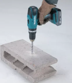 Perceuse Visseuse à Percussion MAKITA 18V Li-Ion 1.3Ah En Mallette ALU + KIT D'accessoires - HP457DWEX4 -Maxouti Magasin hp457