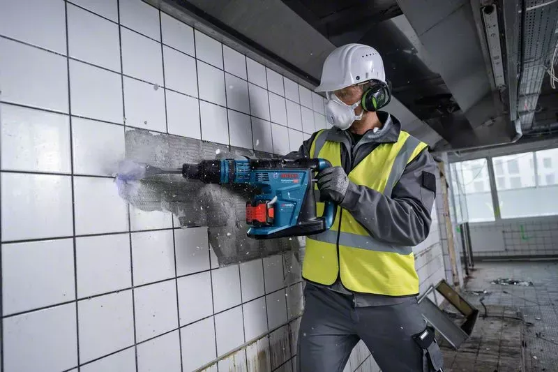 Perforateur BOSCH Professional GBH 18V-40 C Bi+Turbo 9 J - Sans Batterie, Ni Chargeur - 0611917100 4 Perforateur BOSCH Professional GBH 18V-40 C Bi+Turbo 9 J - Sans Batterie, Ni Chargeur - 0611917100 – Image 2