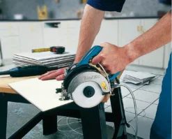 Scie Diamant 860 W MAKITA - 4101RH -Maxouti Magasin screenshot 2021 09 09 4101rh act02 jpg image jpeg 600 600 pixels